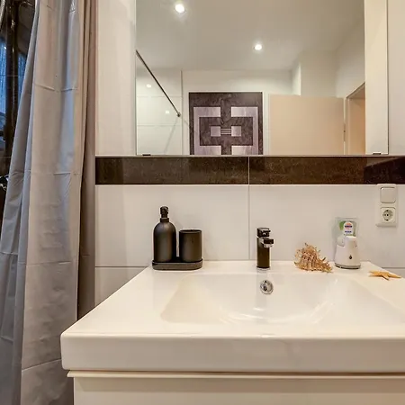 Apartment Bettersleepat8 *