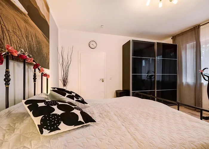 Bettersleepat8 Apartment *